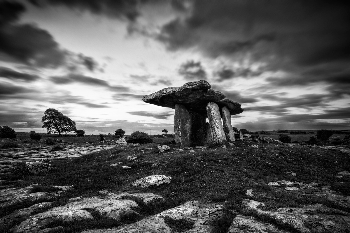 Poulnabrone
