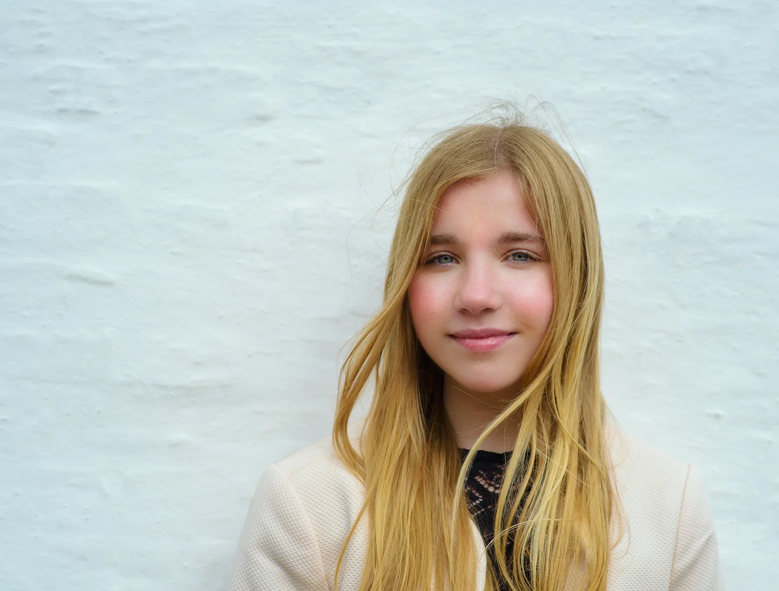 Laura Væg.jpg