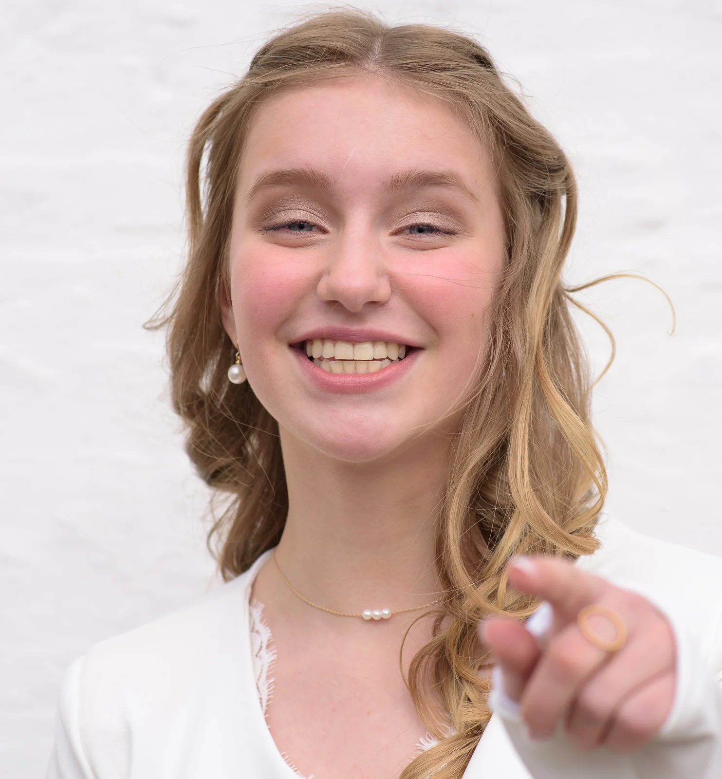 LisaPegerFingerM.jpg