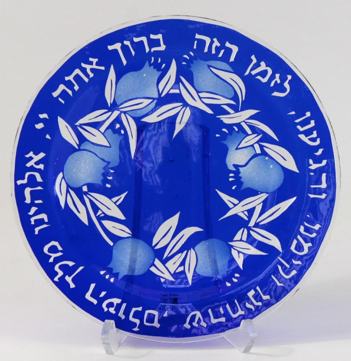 eightinchpomblue700.jpg