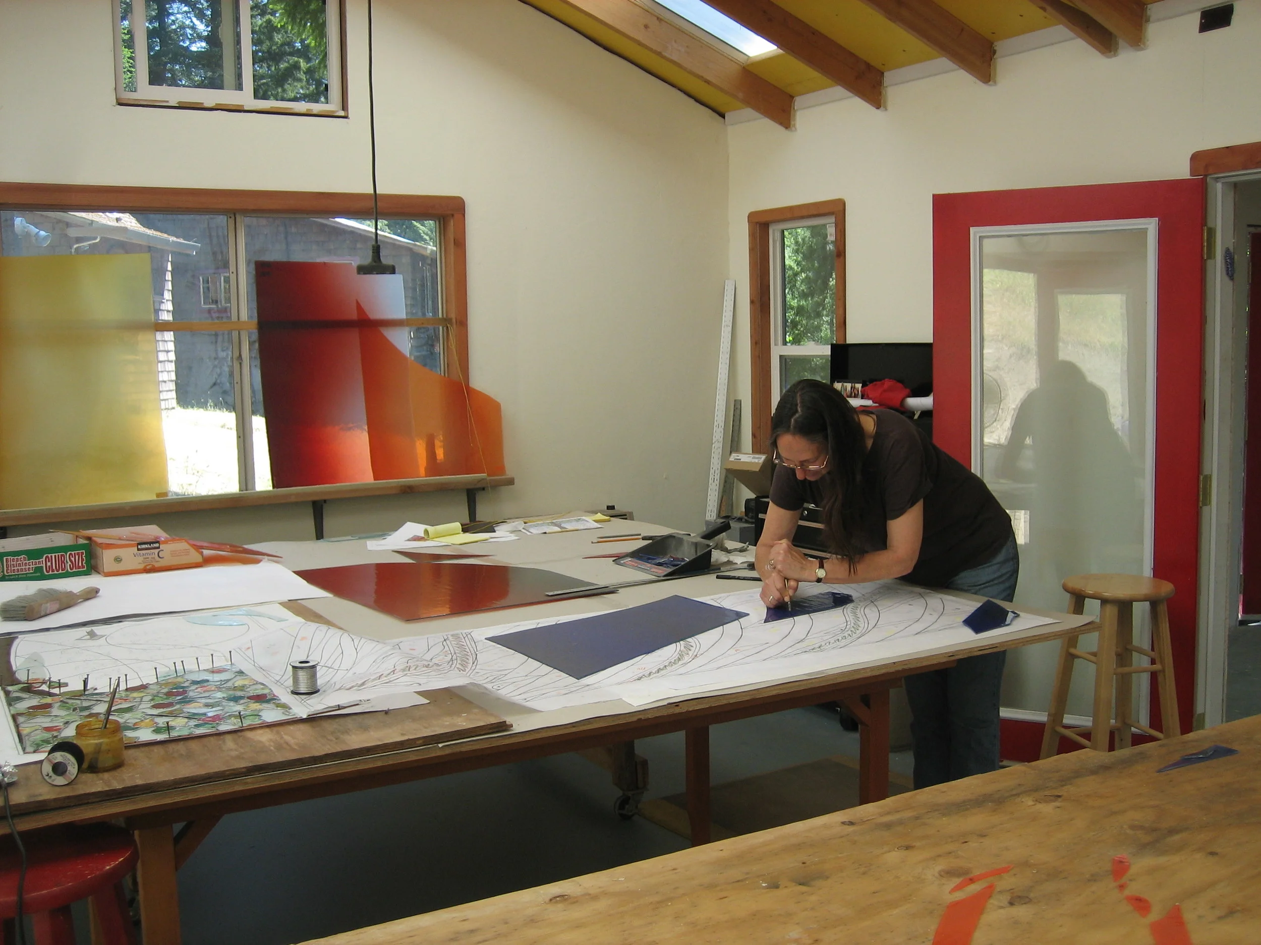  In the glass cutting room at the Sherwood Ranch Studio. 