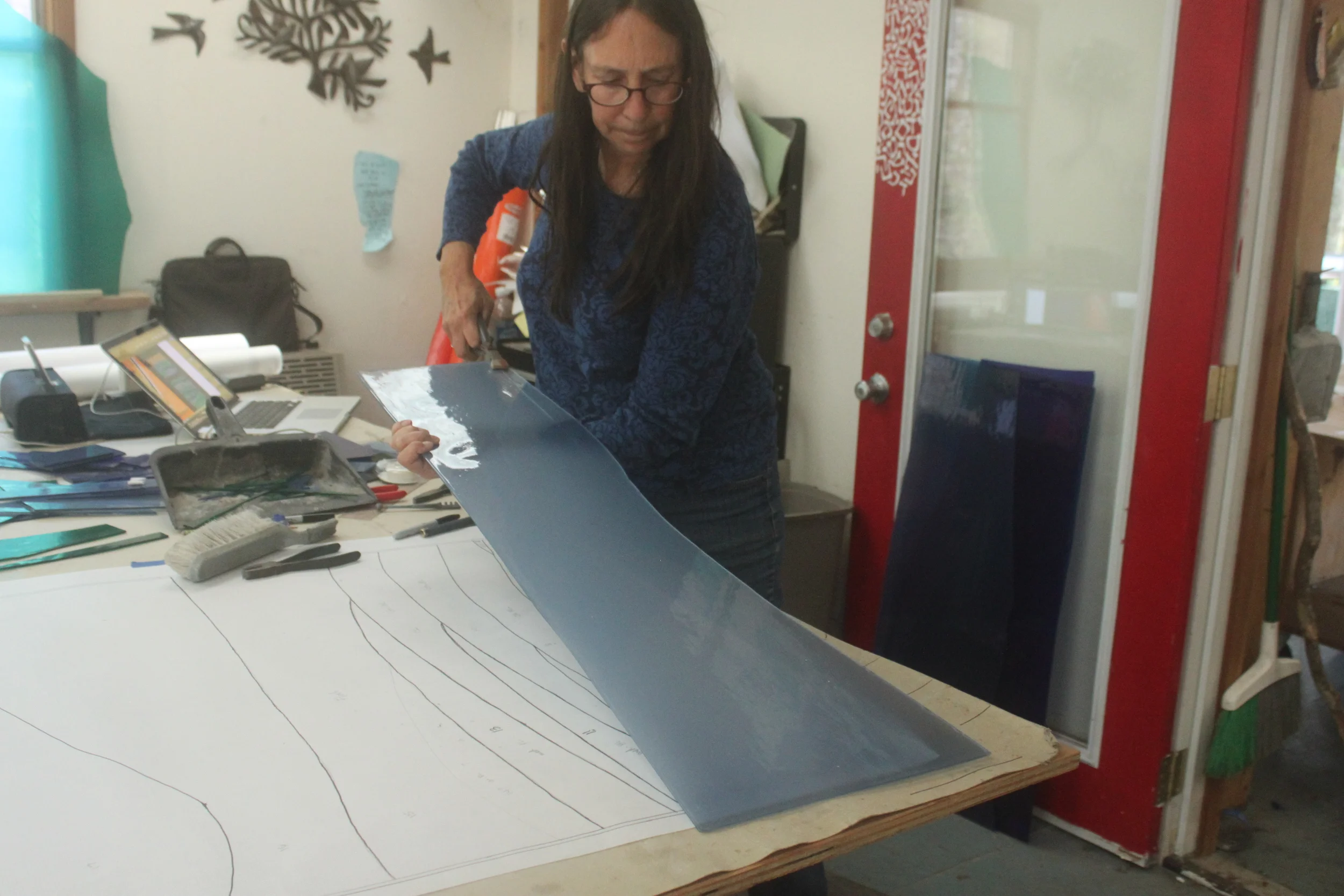  Michelle breaks out a large piece. 
