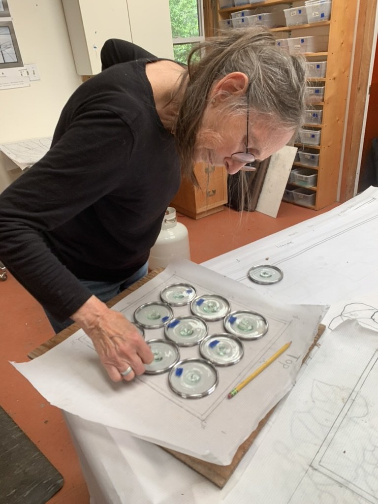  Michelle working with the lay-out of the clear rondels 
