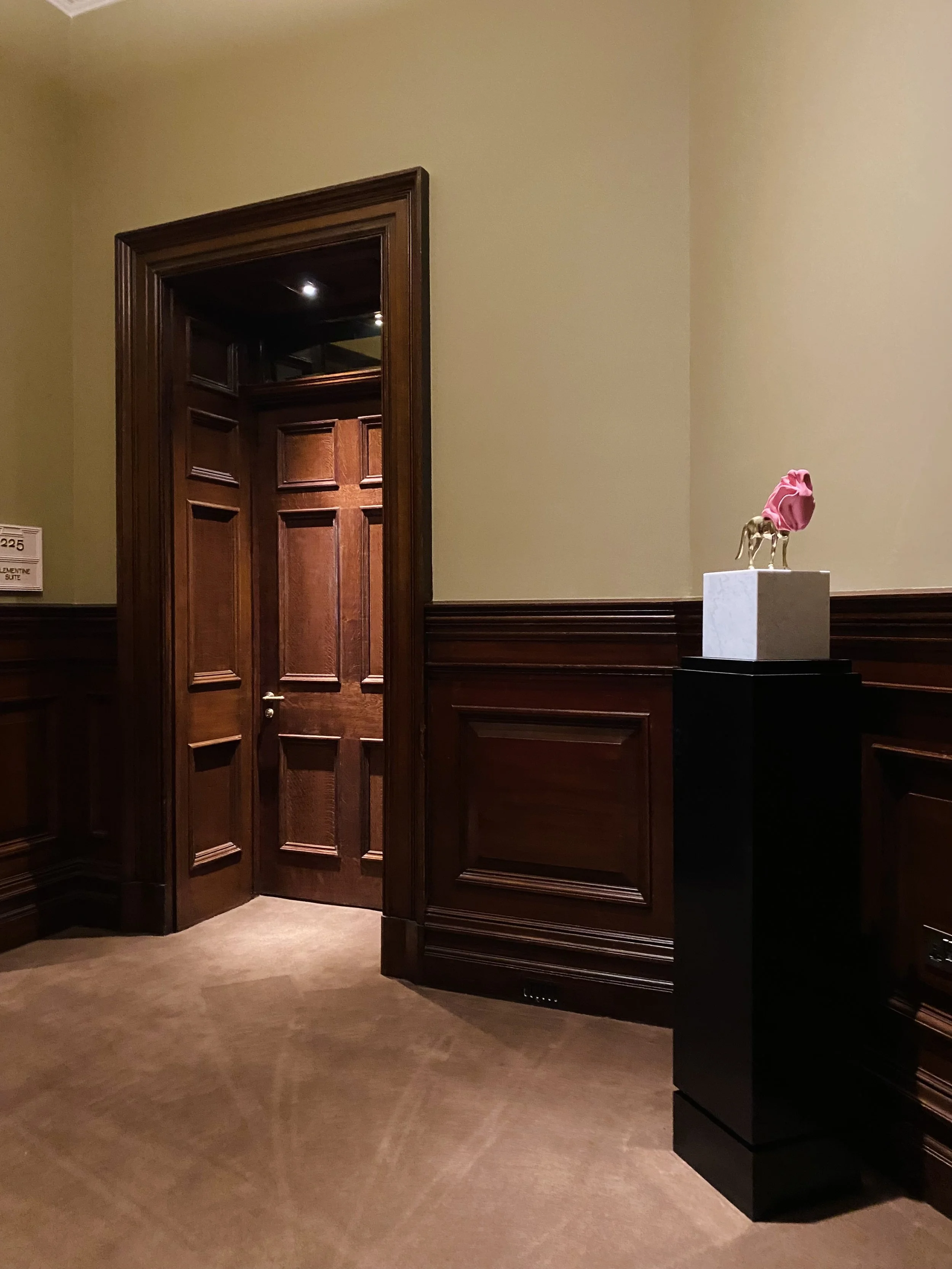 Eight Bespoke Sculptures at Raffles, London: The OWO Corner Suites Commission&nbsp;