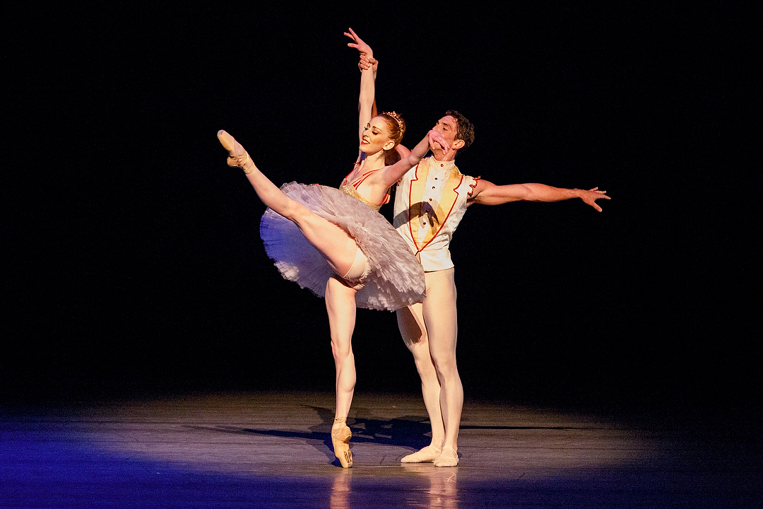 National Ballet of Canada, Jorma Elo's Pur Ti Miro *Photo by Bruce Zinger
