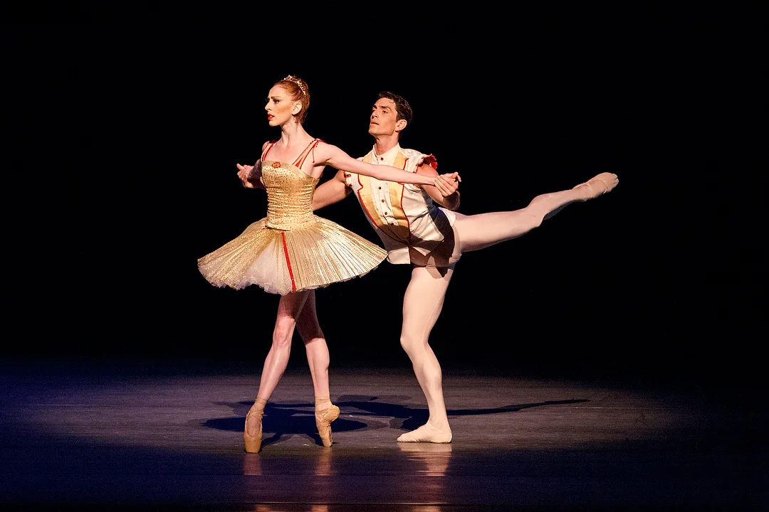 National Ballet of Canada, Jorma Elo's Pur Ti Miro *Photo by Bruce Zinger