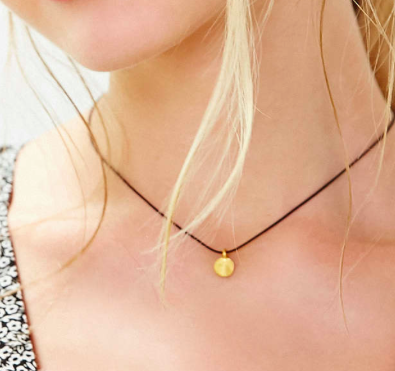 Urban Outfitters short necklace