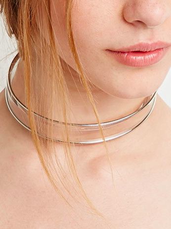 Forever 21 cutout choker