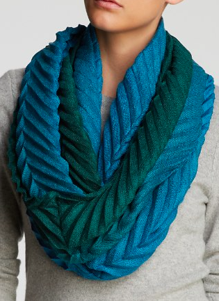 Echo ombre loop scarf