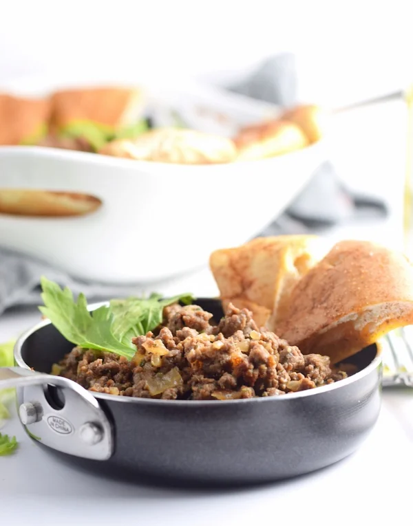Ground Beef with Hummus and Pita Chips
