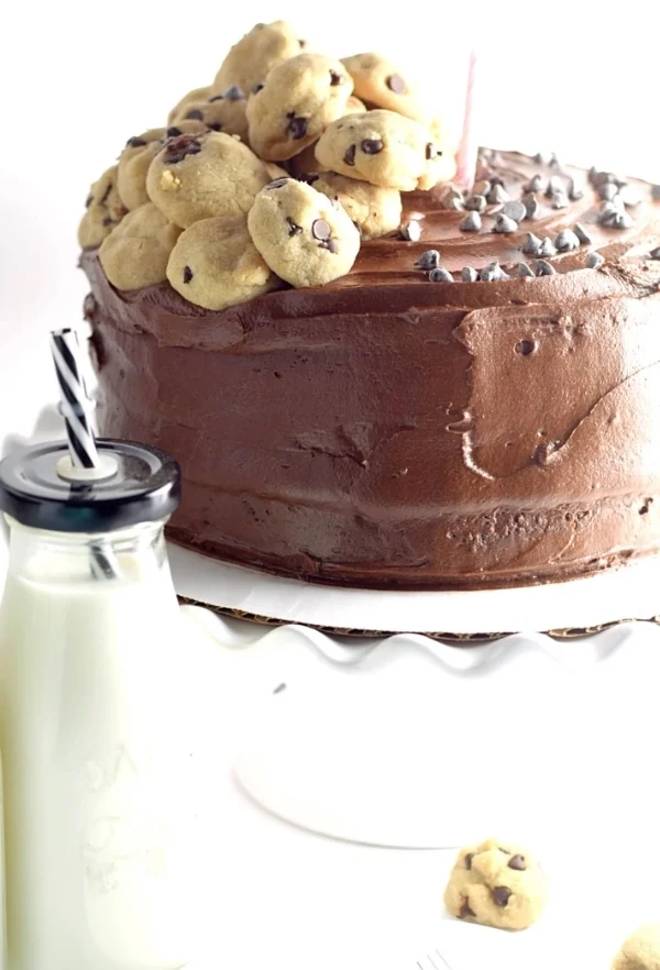 Yellow Layer Cake with Chocolate Buttercream Frosting {Blog 1st