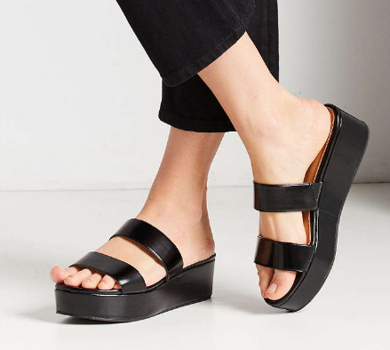 UO Jan Flatform Sandal