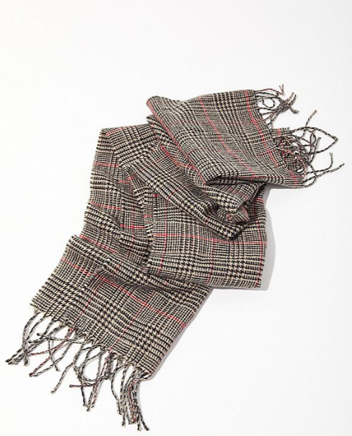 UO Prince Of Wales Checkered Scarf $29.00