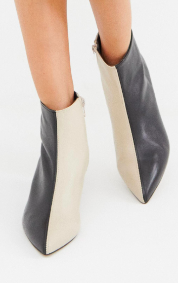 ASOS DESIGN Runaround leather pointed ankle boots