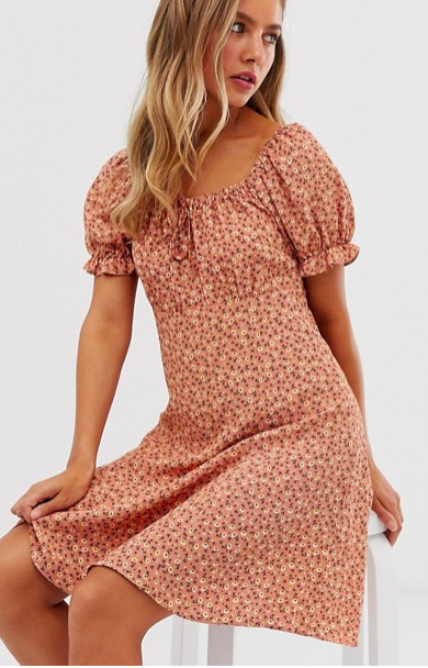 New Look square neck puff sleeve tea dress in ditsy floral