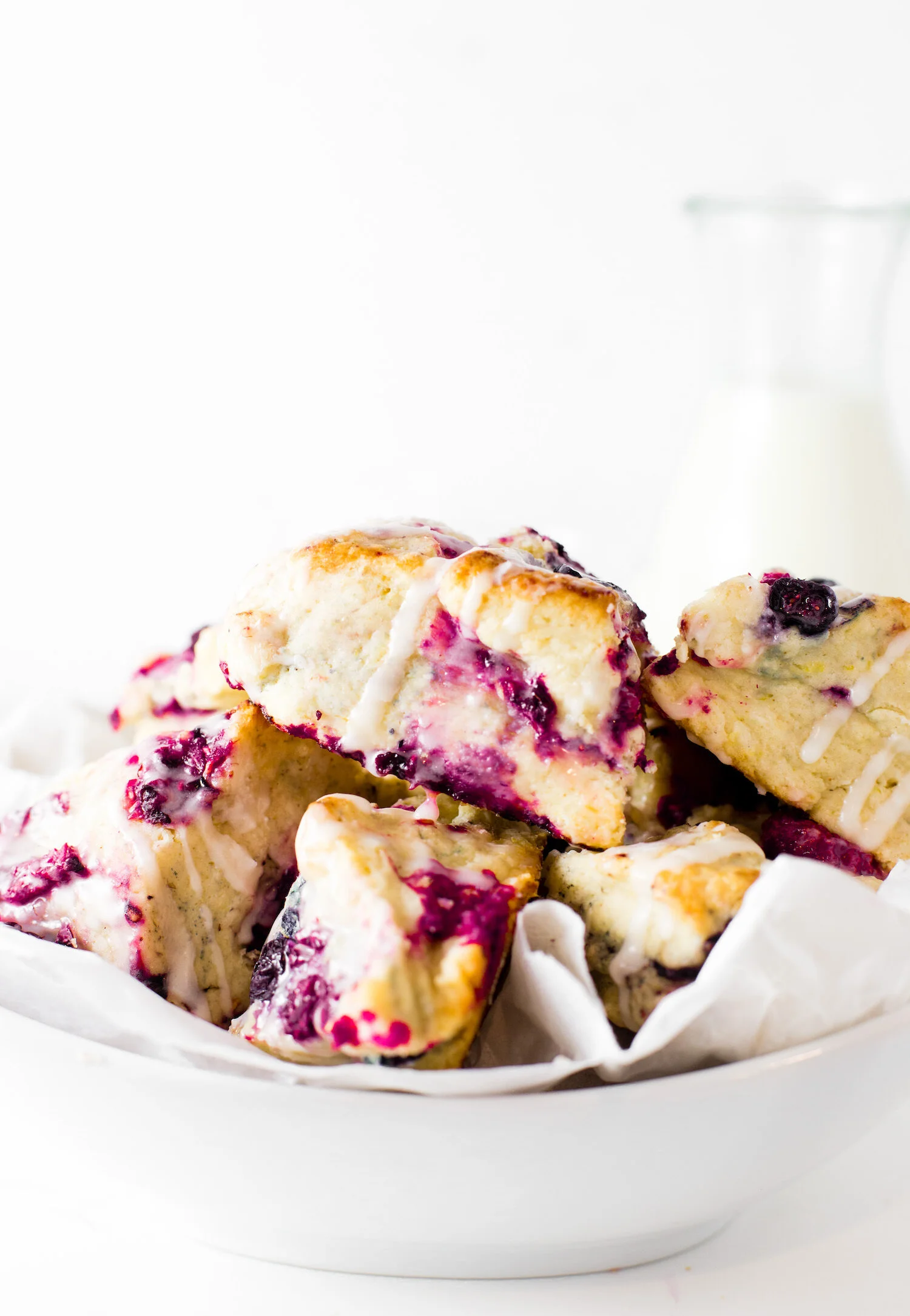 scones jul Glazed Mixed Berry Scones | Truffles and Trends