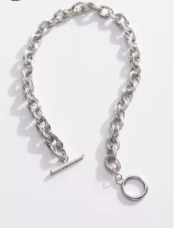 UO Statement Chain Toggle Necklace