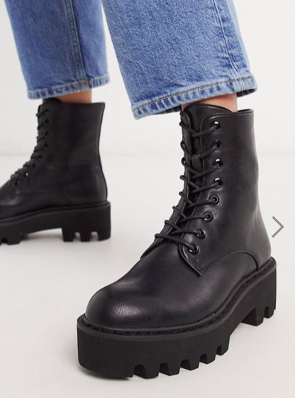 Lamoda chunky flat boots in black