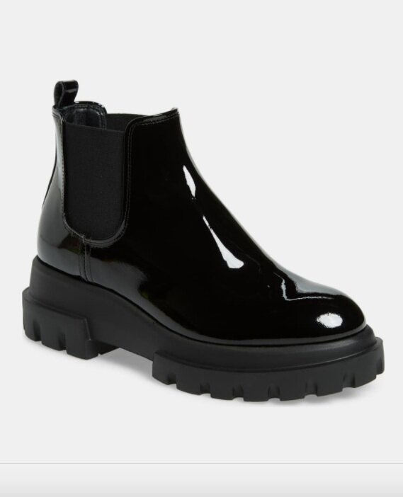 Lugged Sole Chelsea Boot AGL