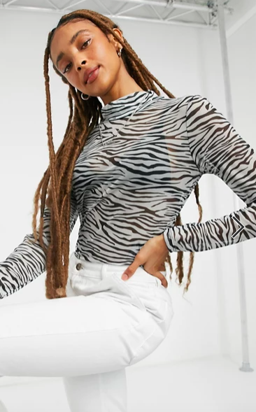 Only mesh top with high neck in zebra print