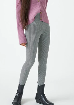 Pull&amp;Bear ribbed leggings in monochrome check