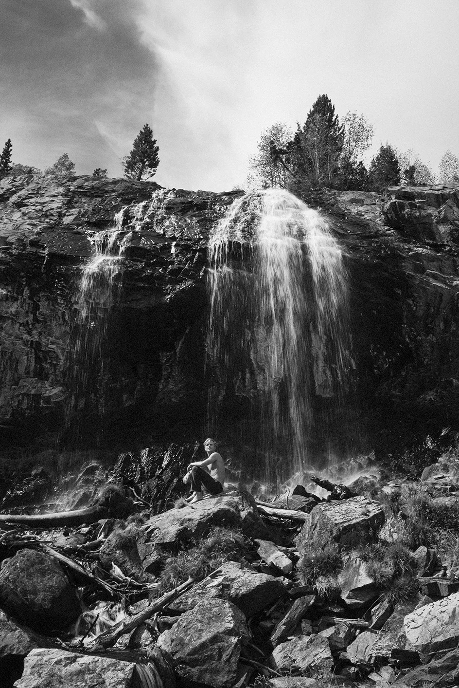 DSC00519fallsblkwhtF.jpg