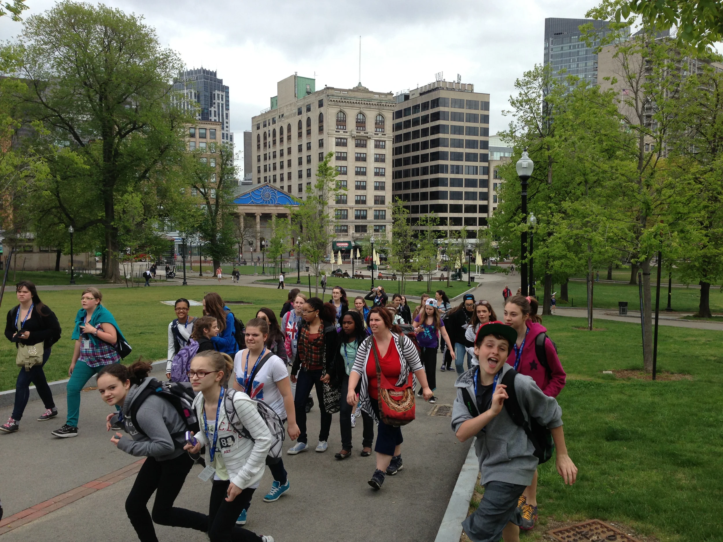 Ship of Pearl 300 kids running.jpg