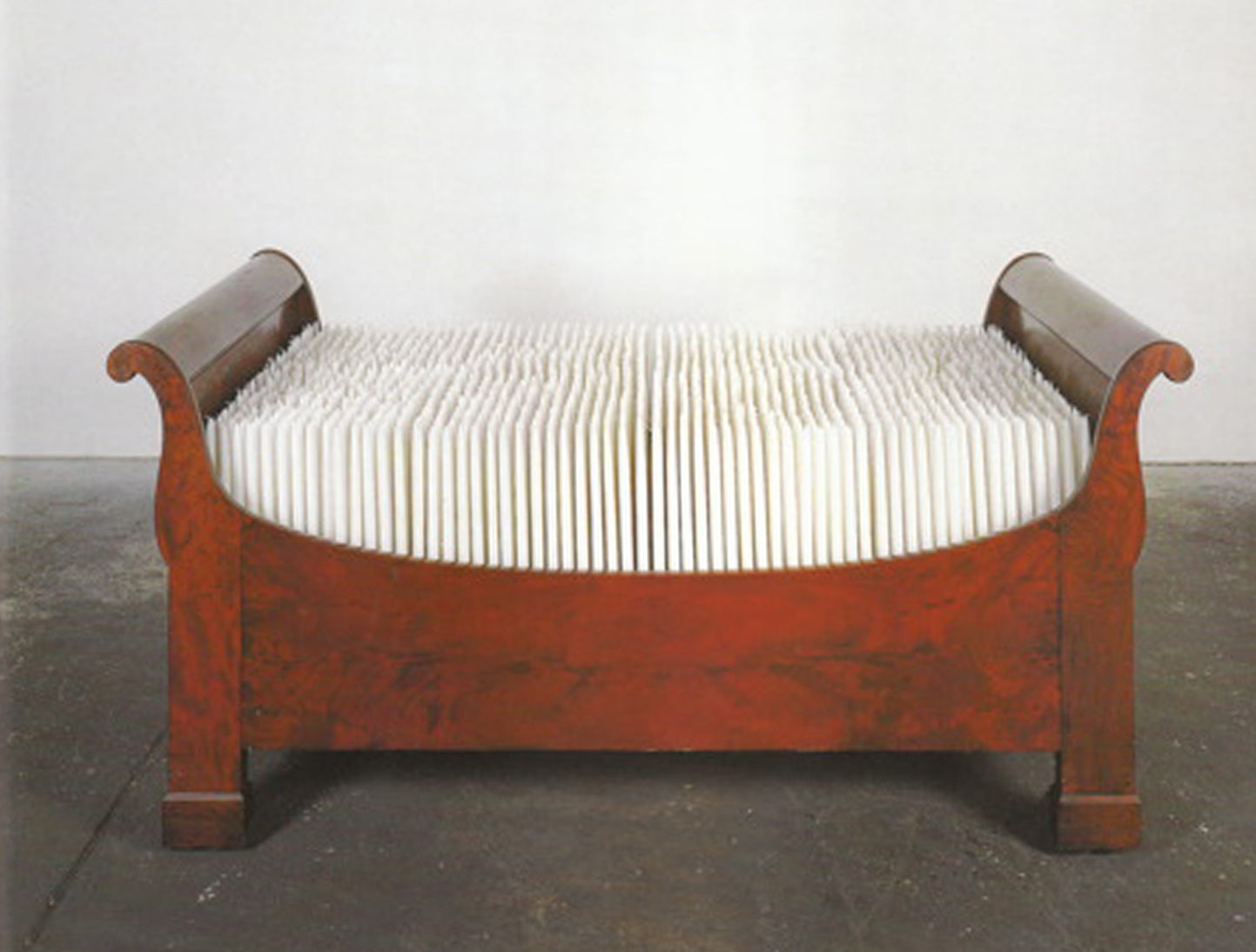 candle bed 2.jpg