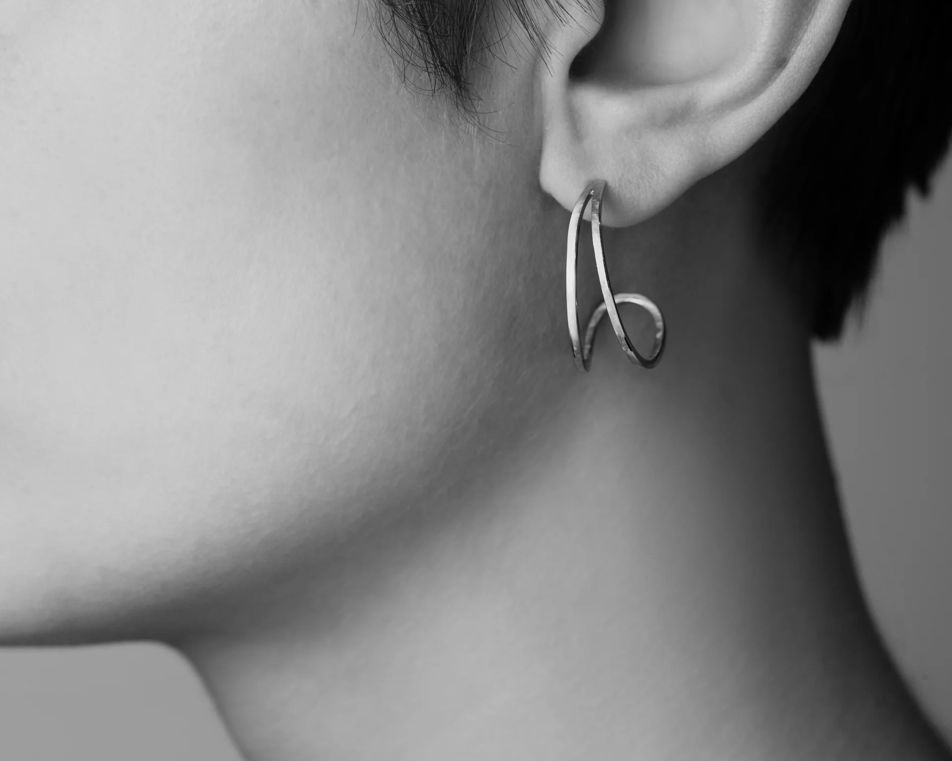 Teardrop hoops medium