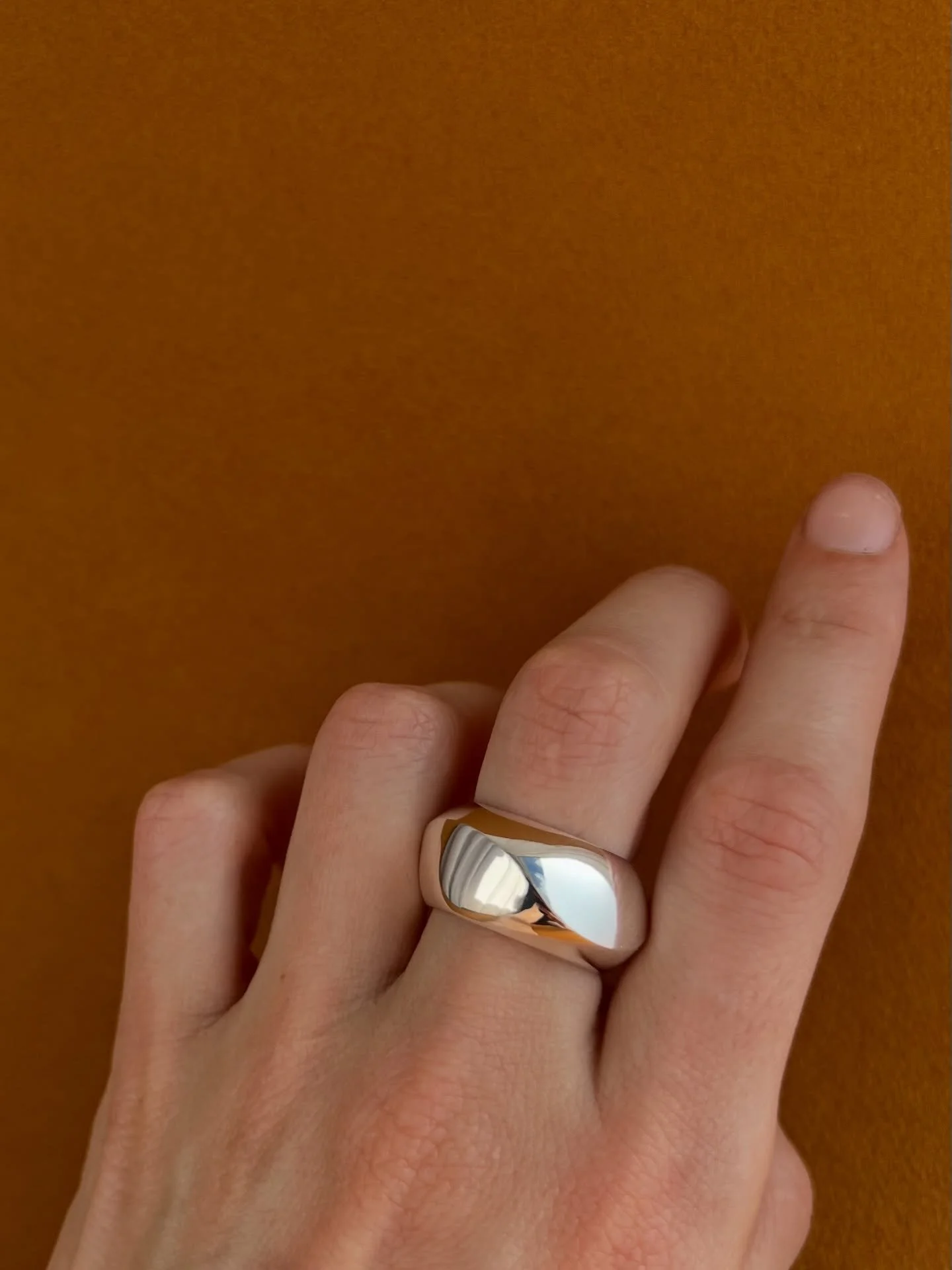 Help! I have made a ring that is so shiny that it&rsquo;s almost impossible to photograph. I love this design so much that I really want to share it.

A still image doesn&rsquo;t truly capture the softly sculptural form and it&rsquo;s impossible to a