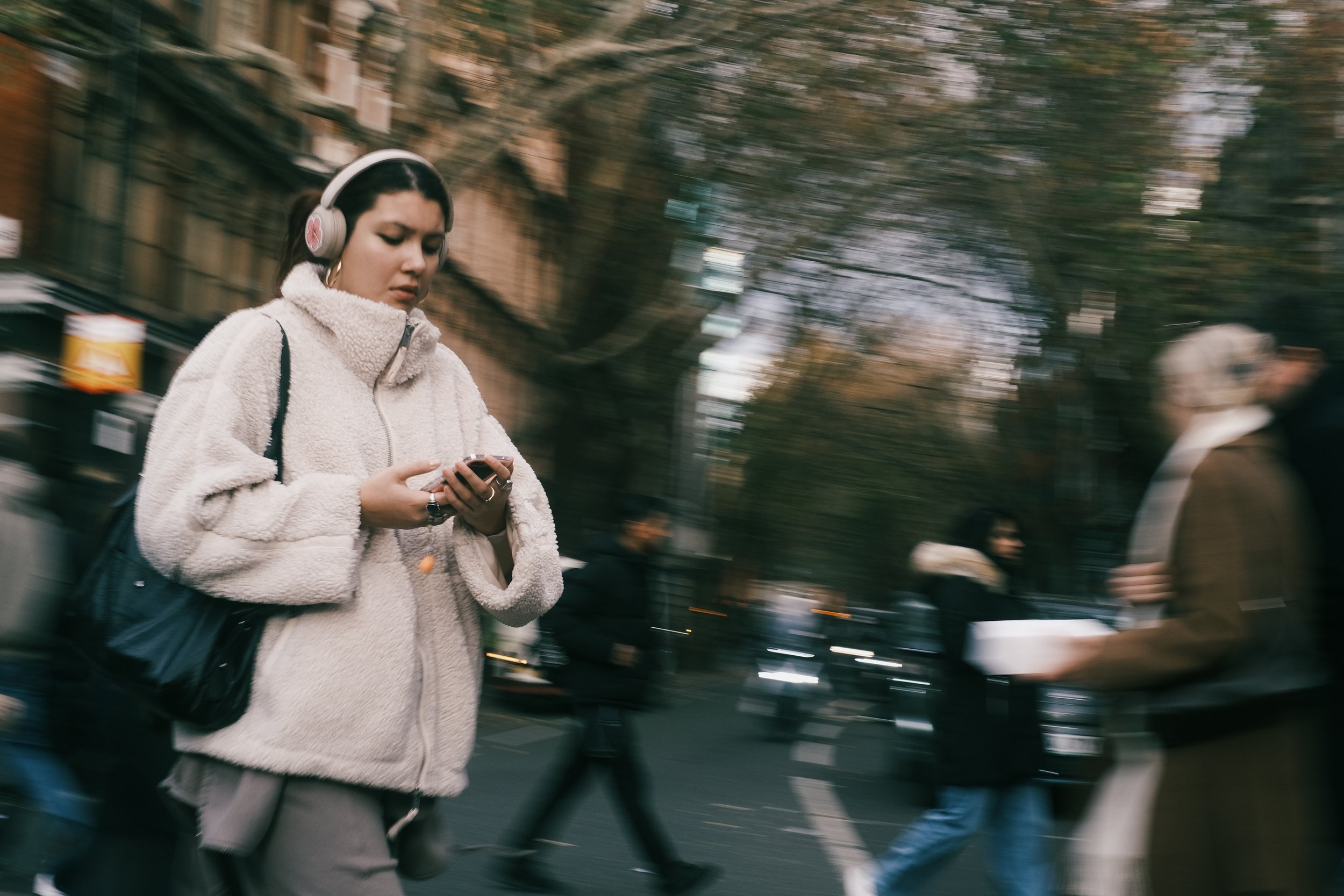 london - street crossing.jpg