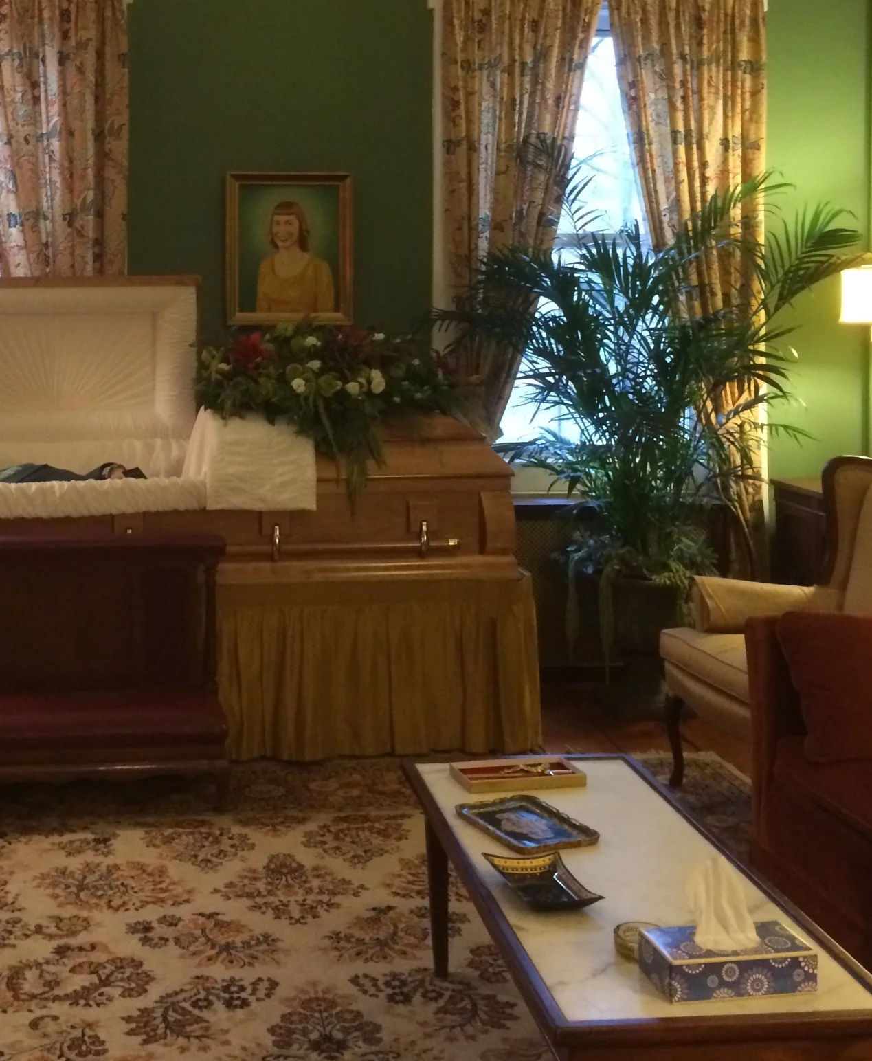 OLD FASHIONED FUNERAL IN COBBLE HILL RESIDENCE