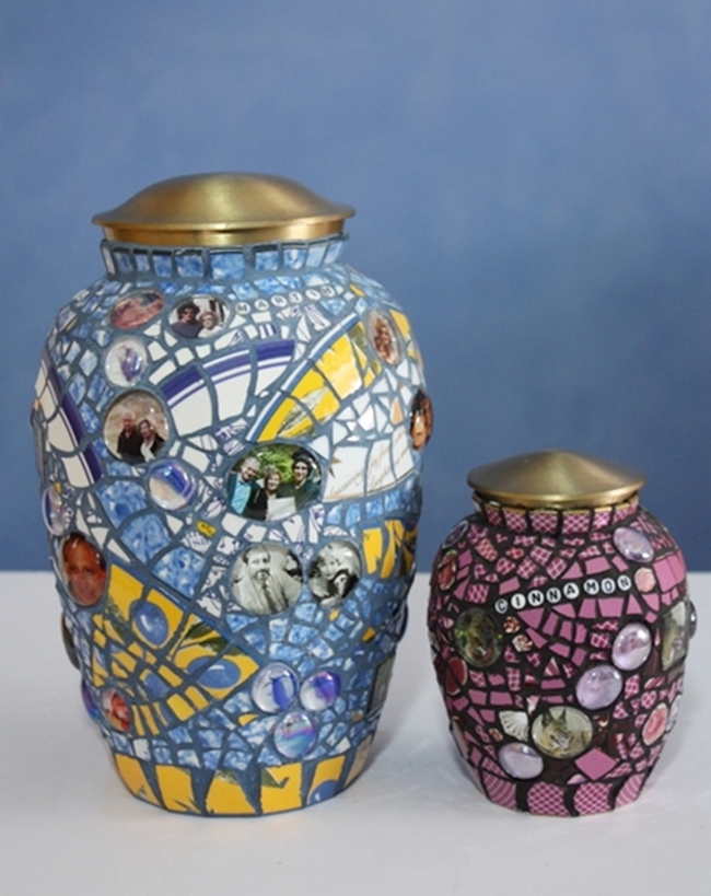two-urns-500-1.jpg