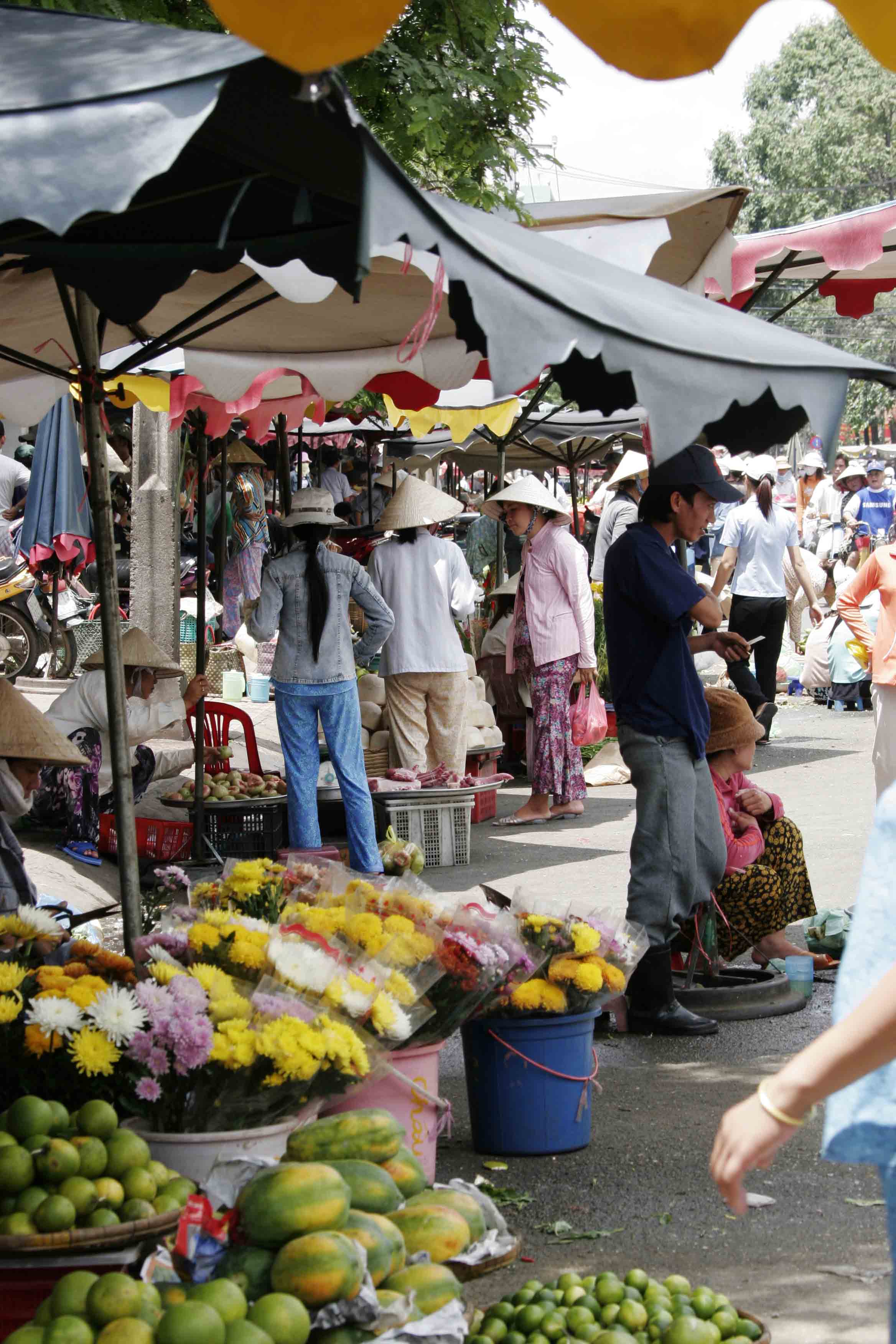 A-Saigon Flower Market 1A.jpg