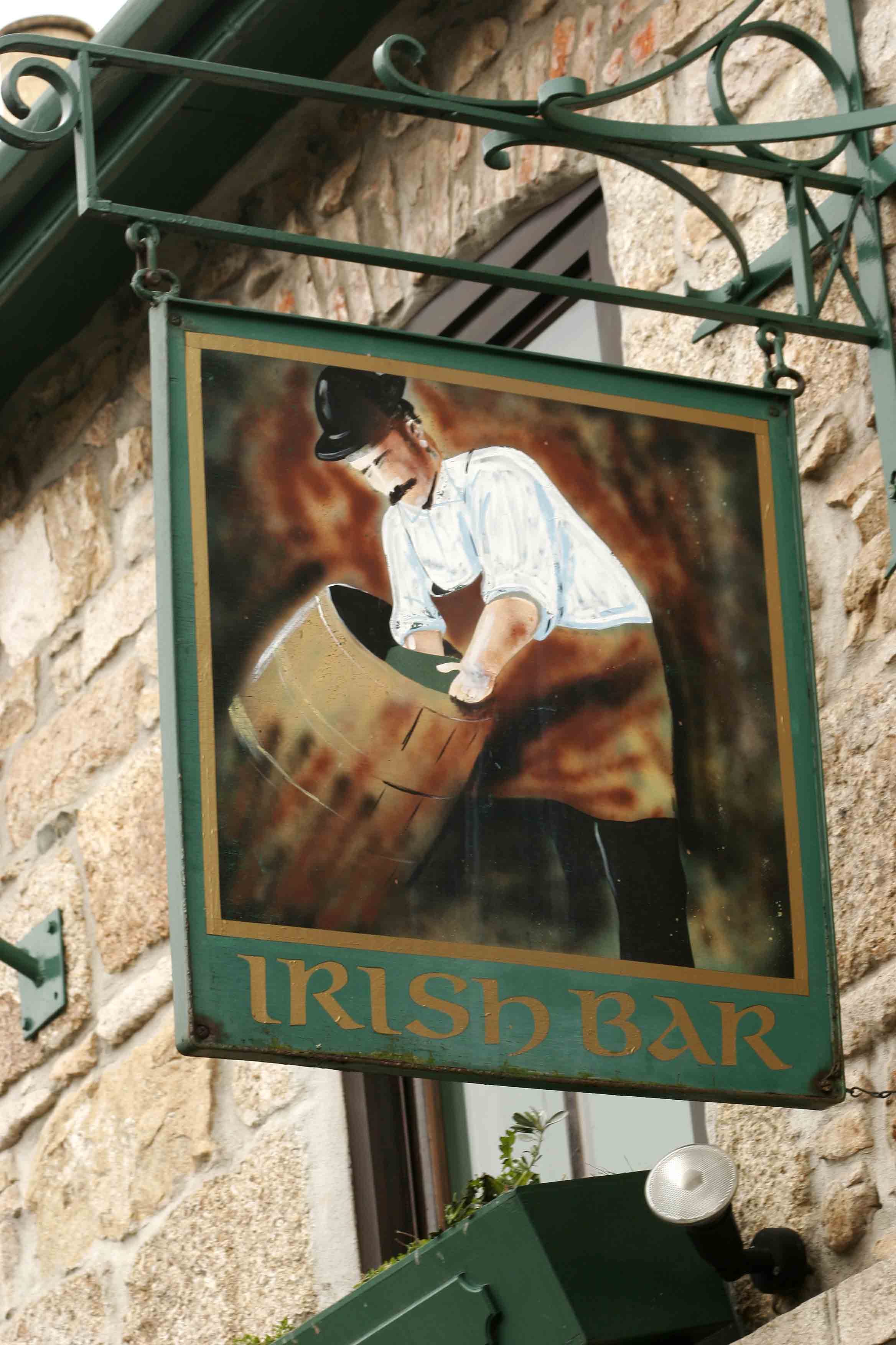 A-Irish Pub Sign 1A.jpg