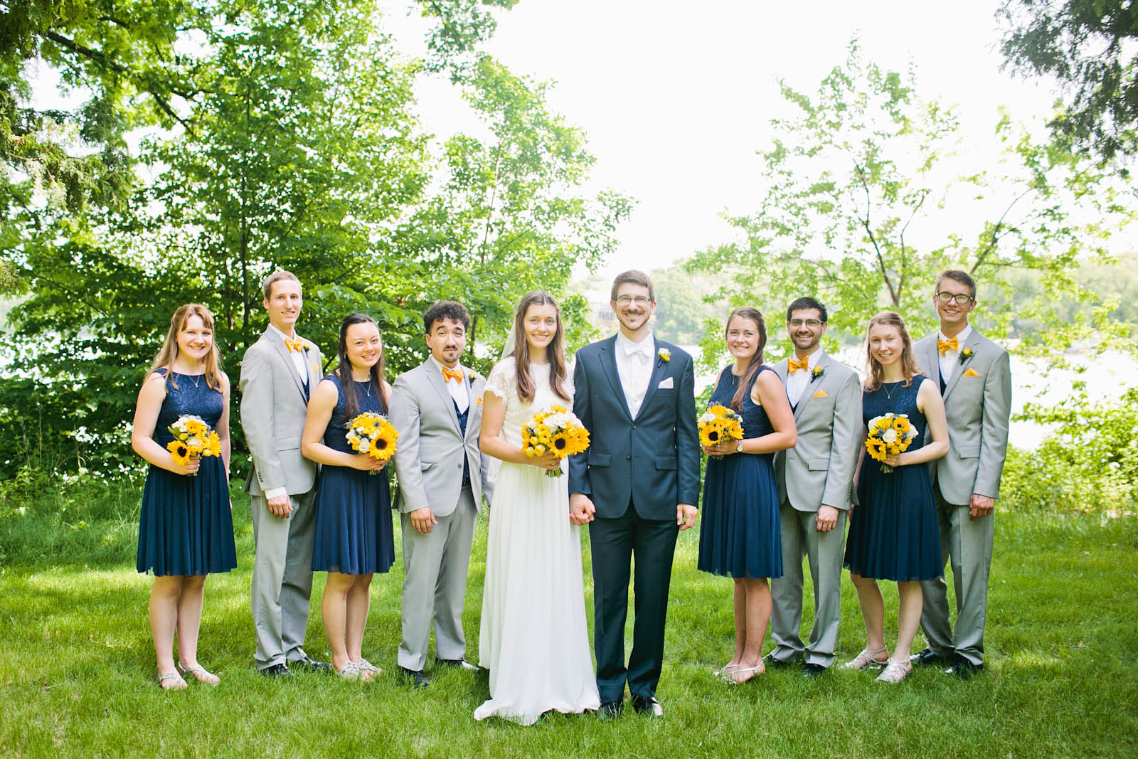 premiere iowa wedding photographer fall wedding 2018 bride