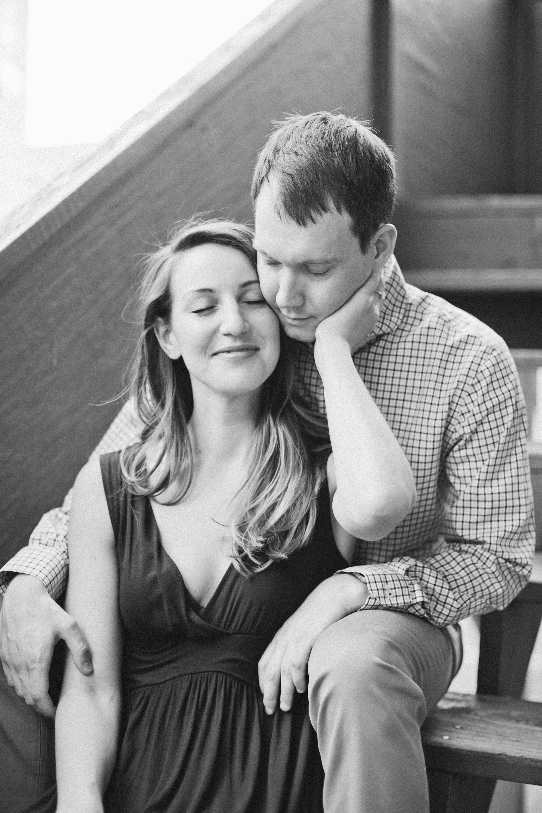 downtown des moines engagement photography