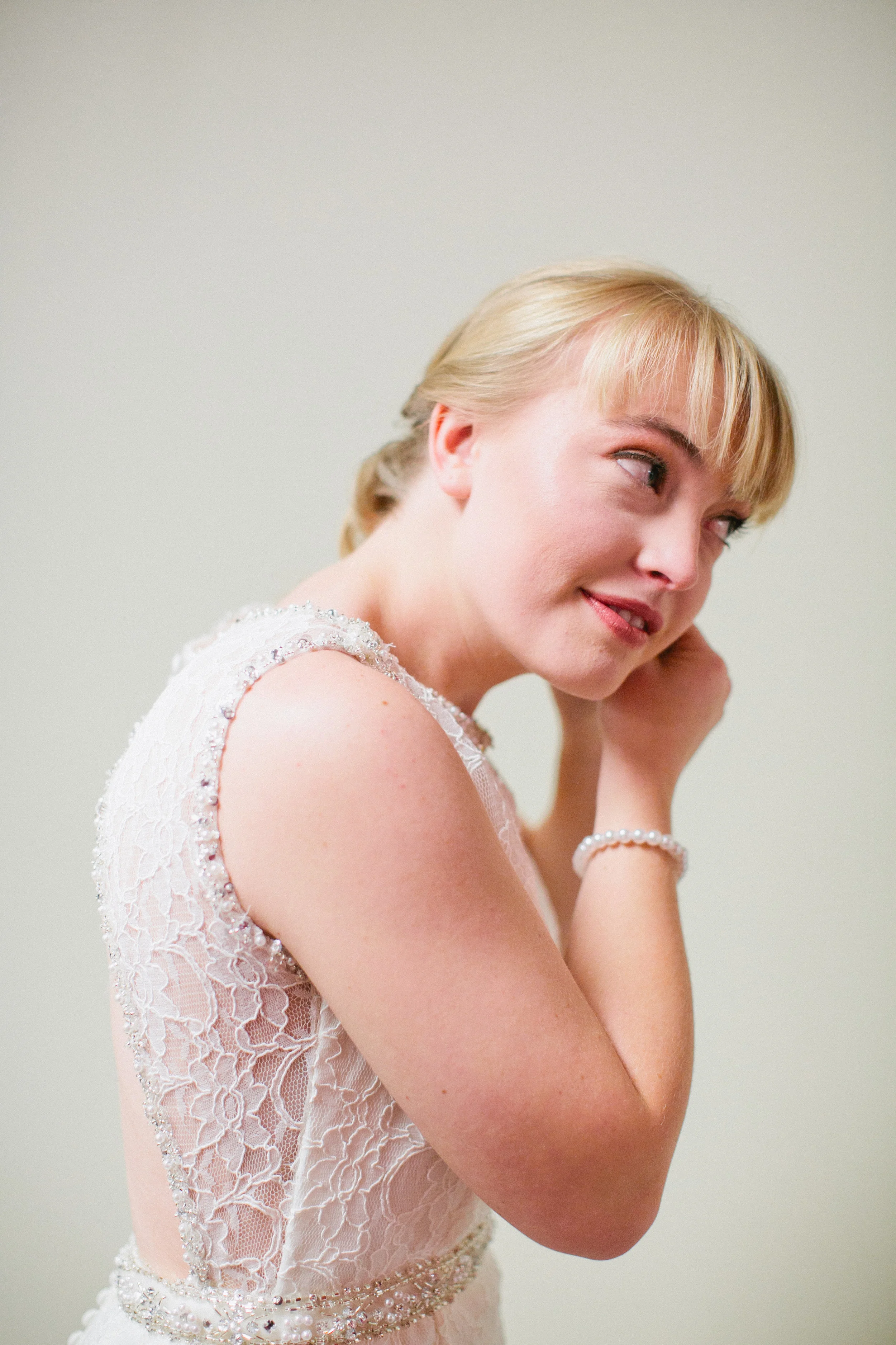 simple bridal portraits in Iowa