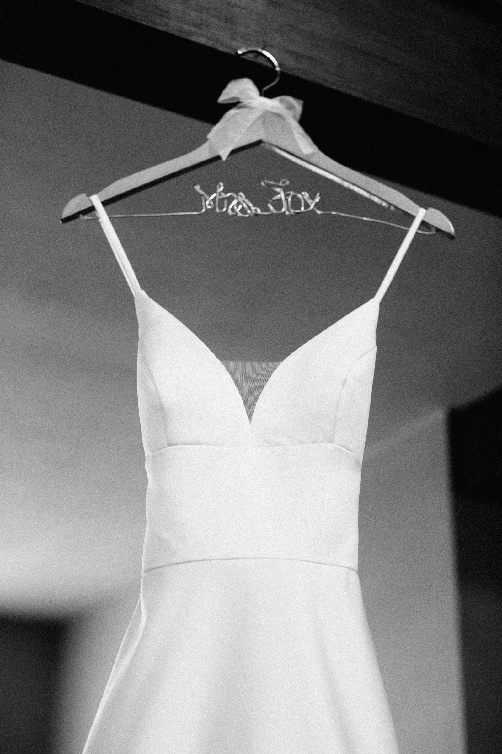 simple wedding dress with pockets