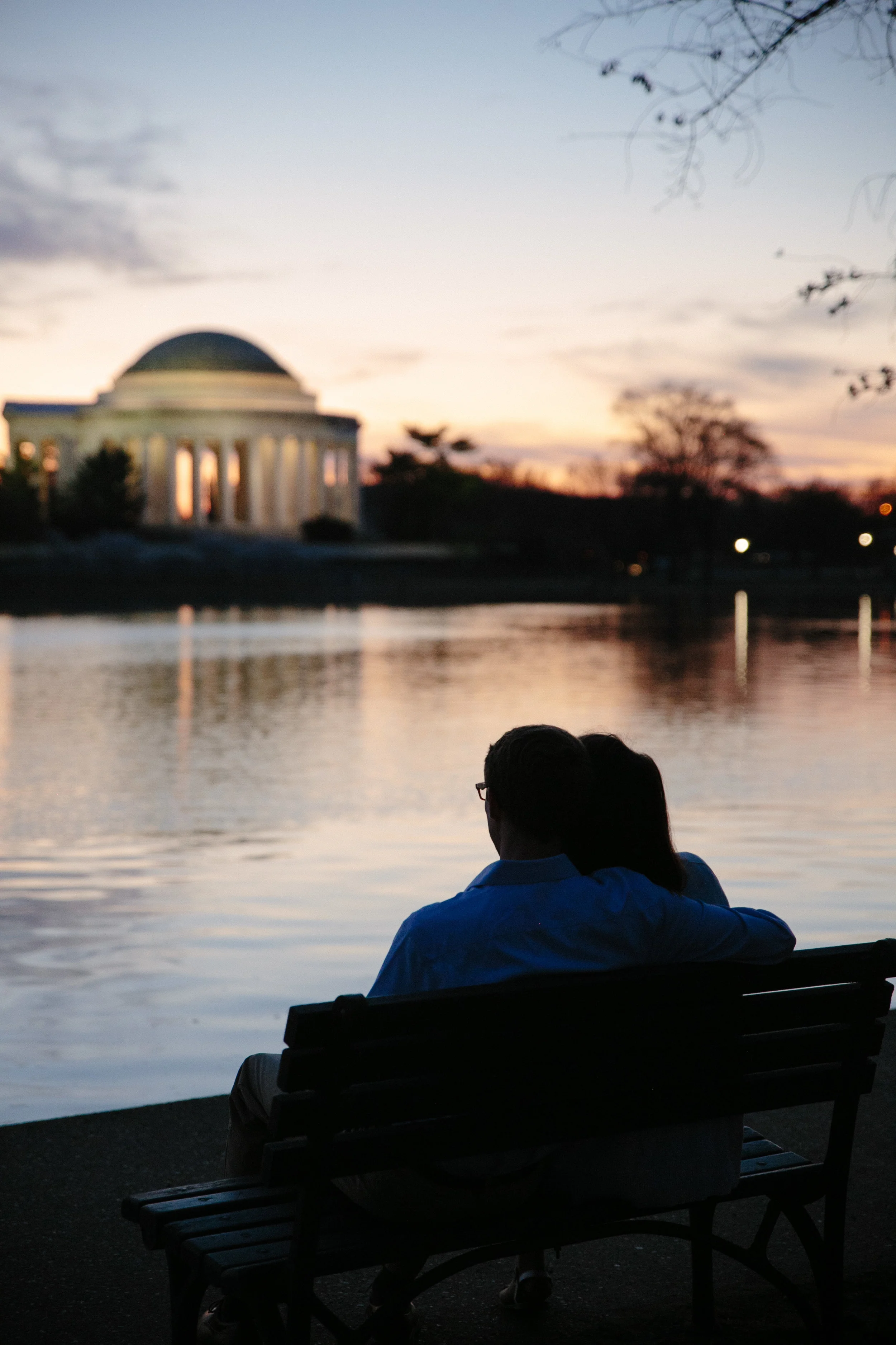 Tidal-Basin-cherry-blossom-engagement-1.jpg