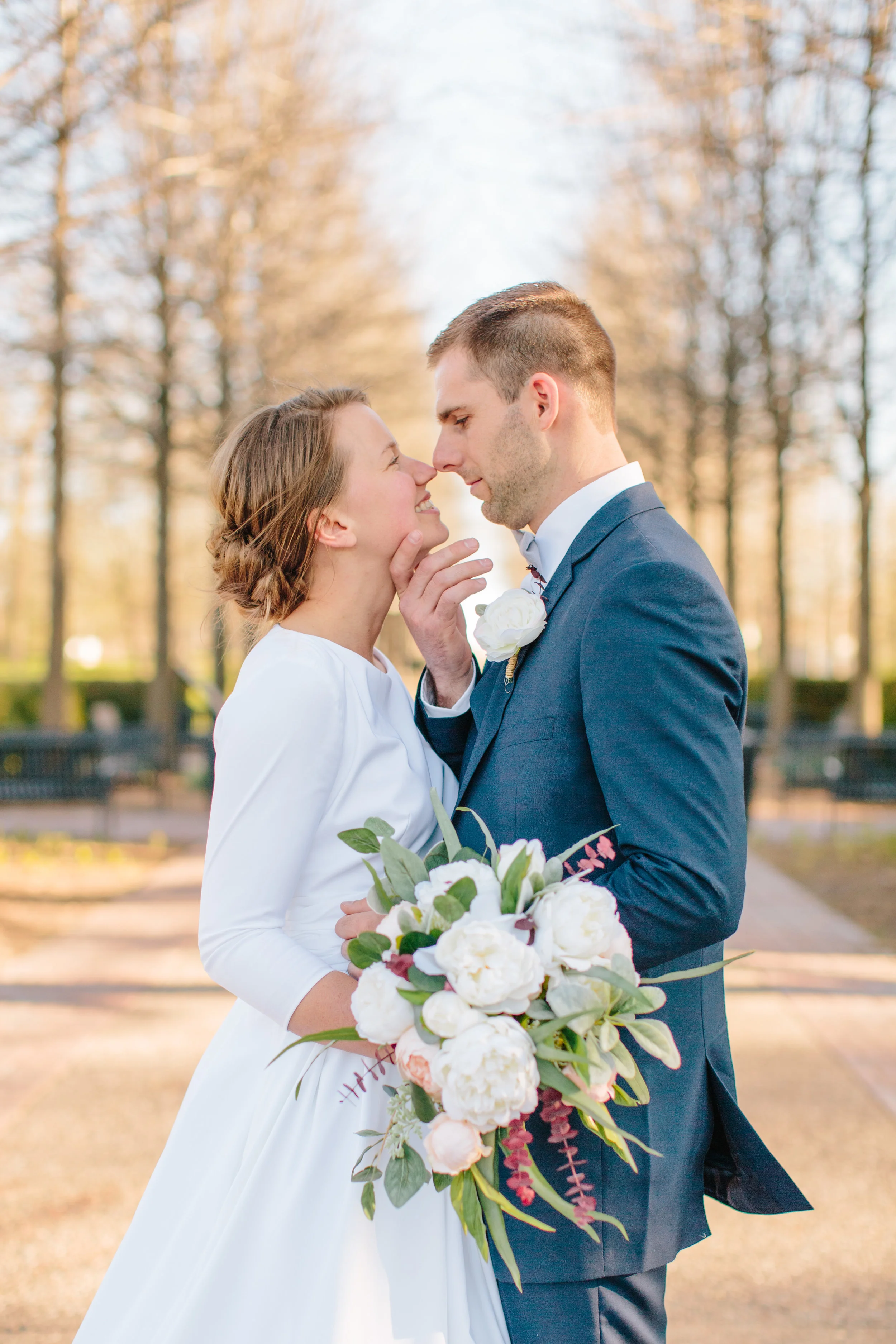 des moines wedding photographers romantic soft light and airy classic