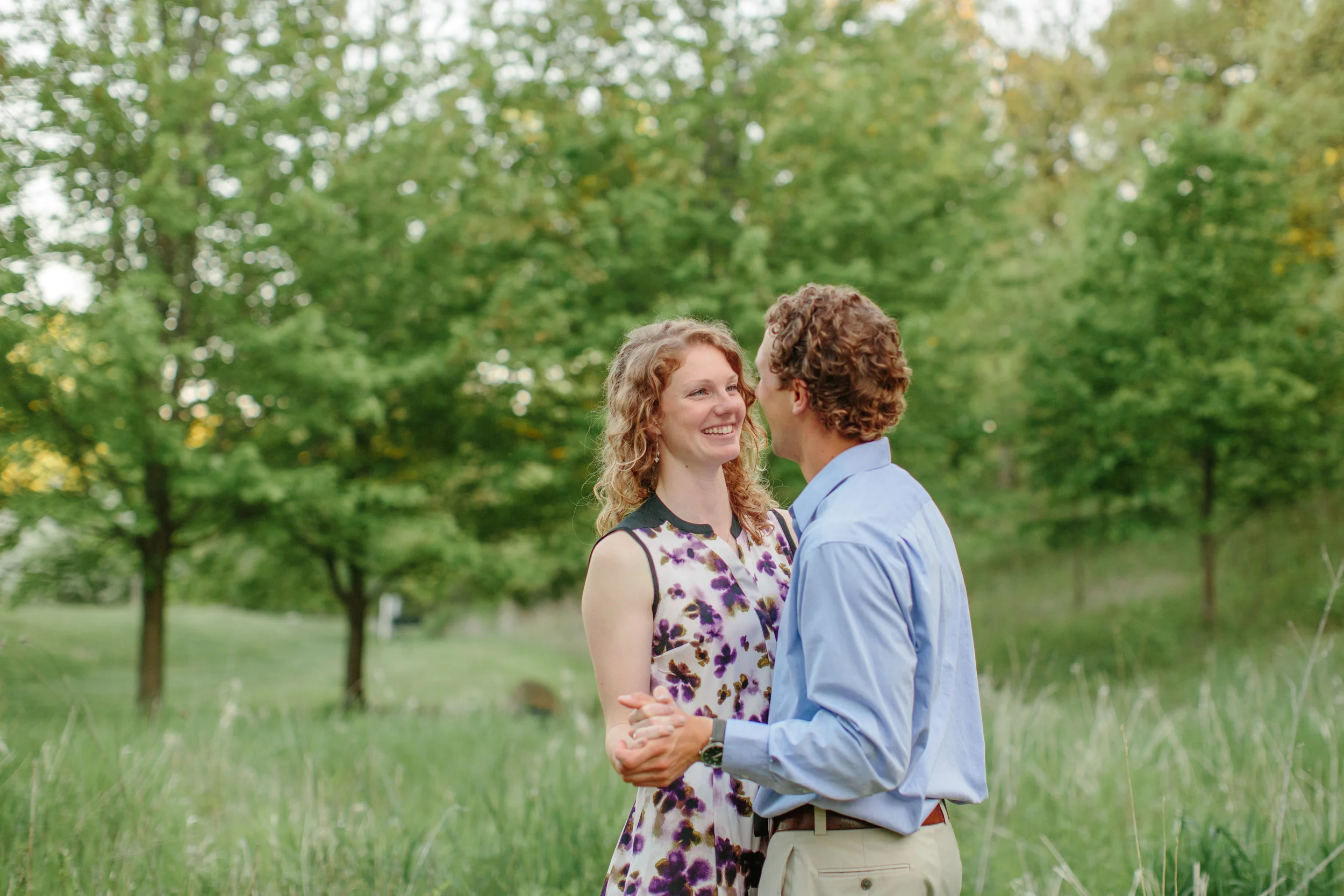 des moines downtown park engagement wedding photographers