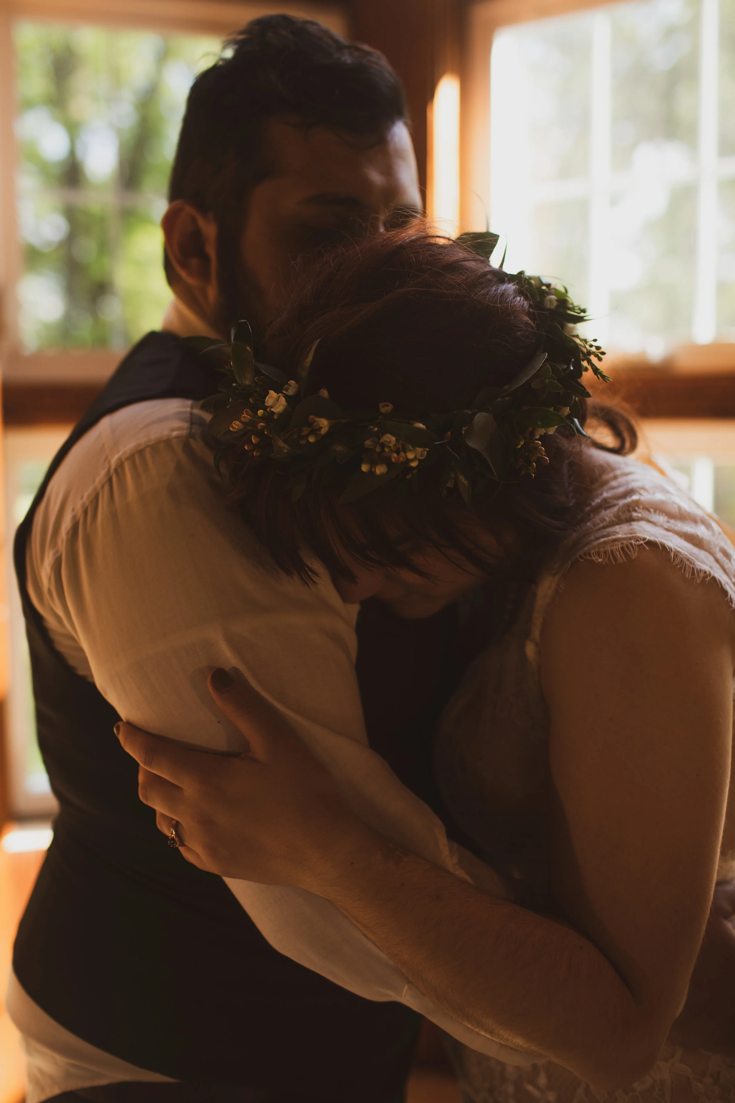 emotive emotional wedding photographers candid photos Iowa Des Moines Ames weddings