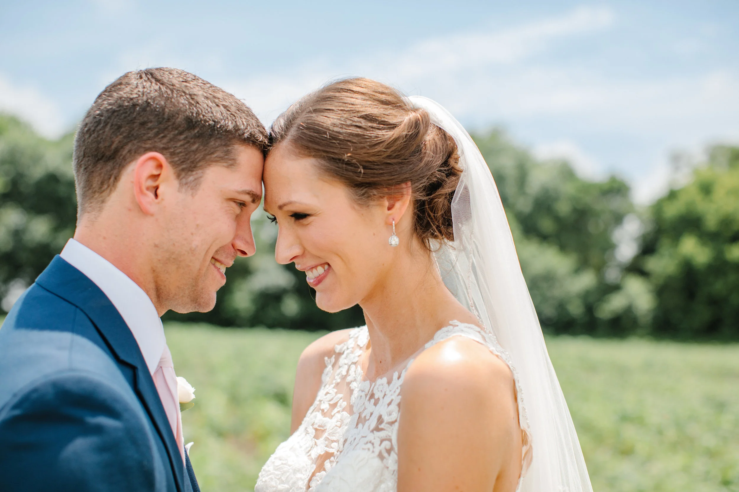 nicole_kyle_west_des_moines_iowa_wedding_photographers_29.jpg