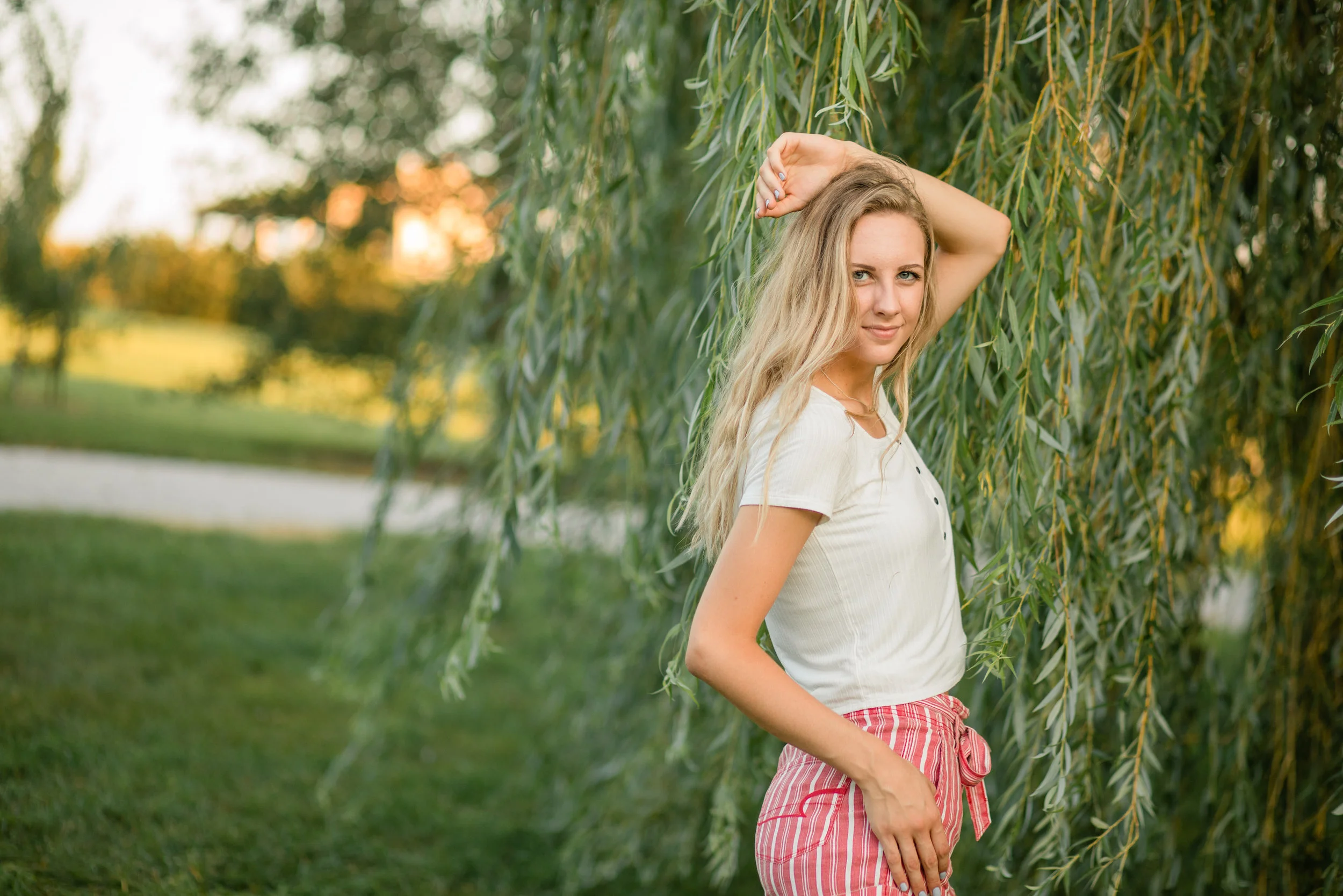Des Moines , Iowa - Amelia Renee Photography and Portraits for the Modern High School Senior
