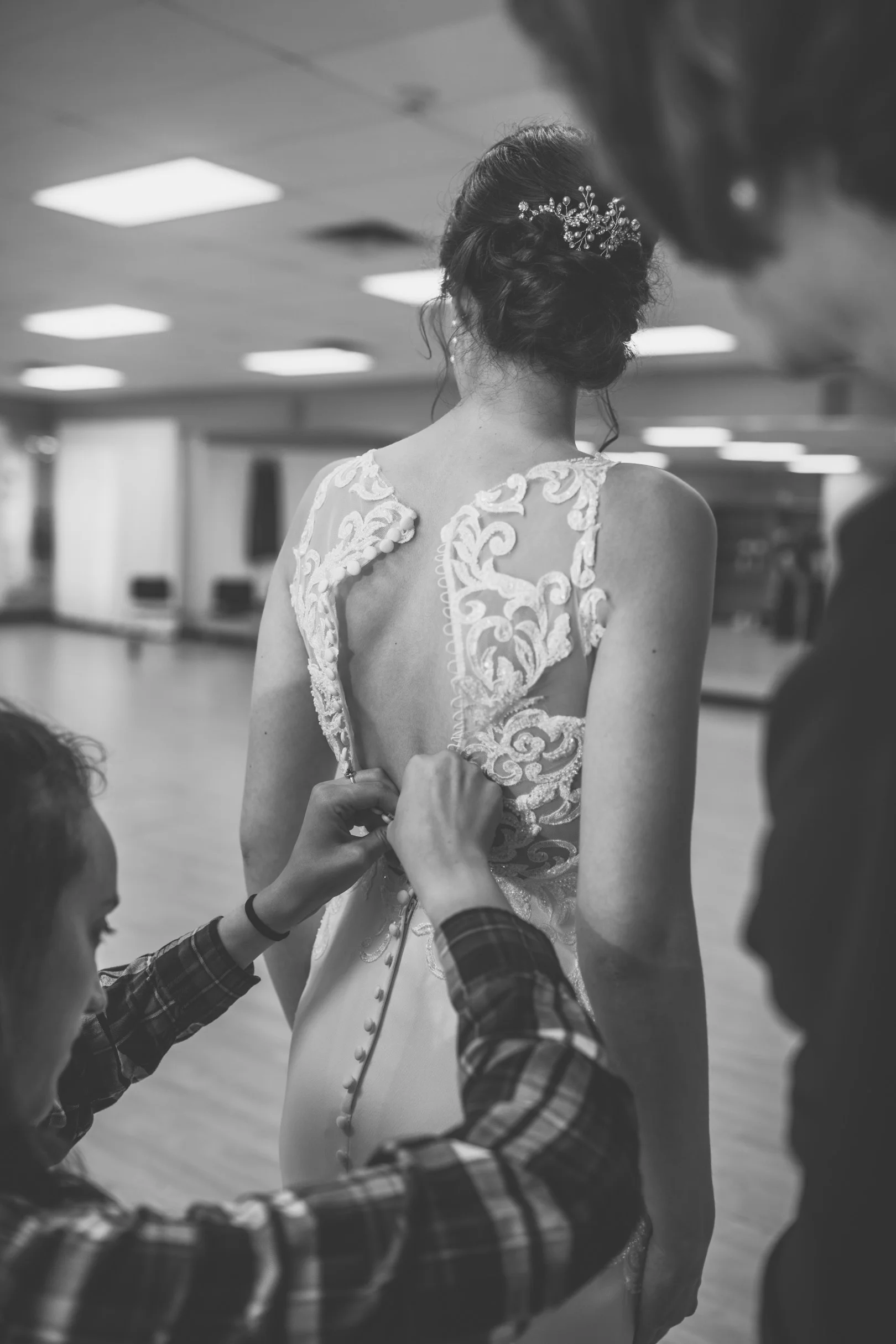 gabby_david_the_chateau_white_oak_wedding_014.jpg