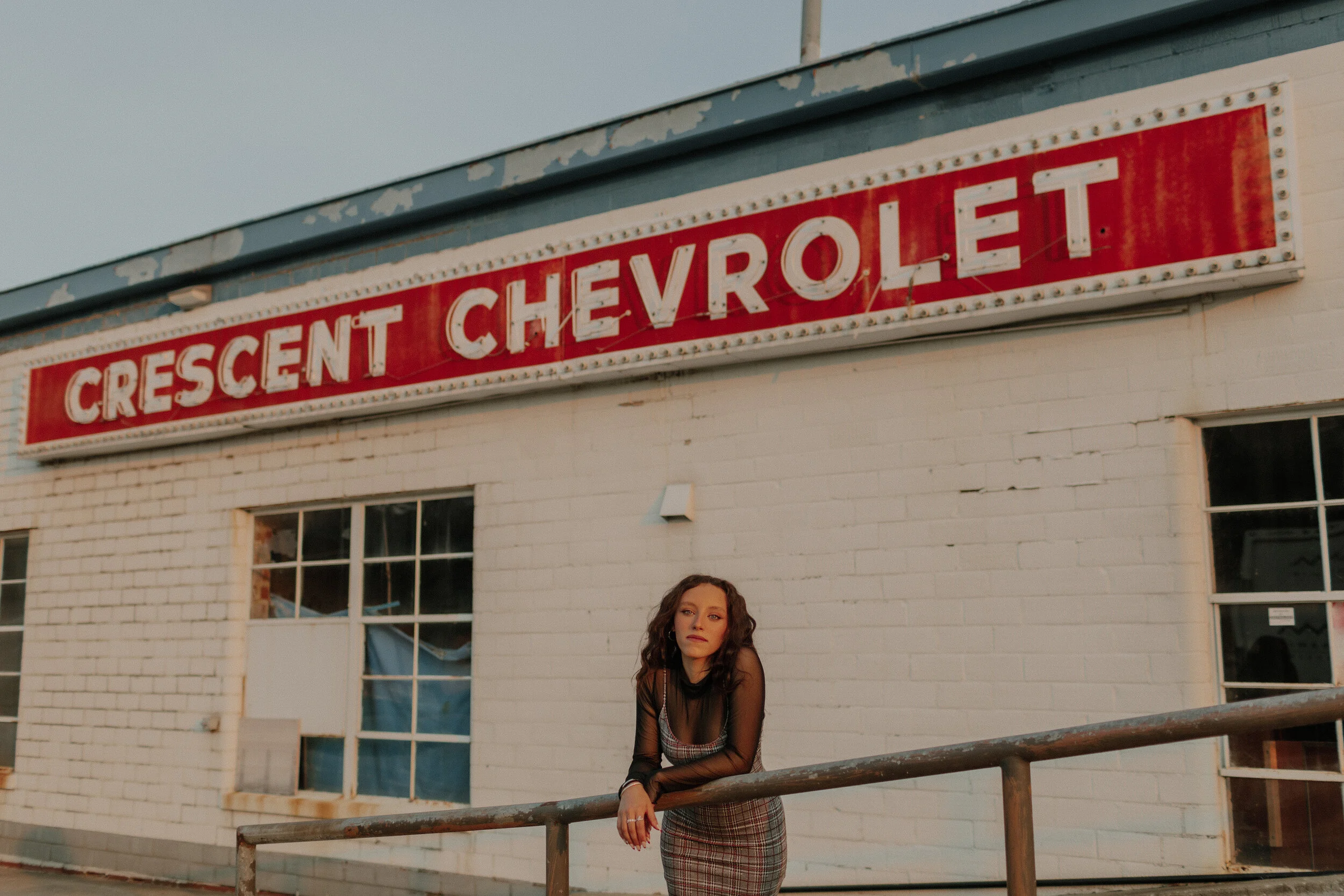 Edgy + Urban Senior Photos // Des Moines Iowa Photographers