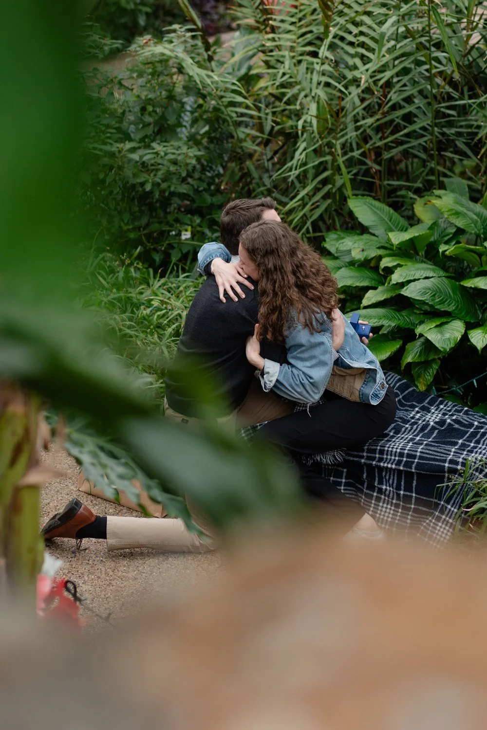 des-moines-botanical-gardens-proposal-photographer-10.jpg