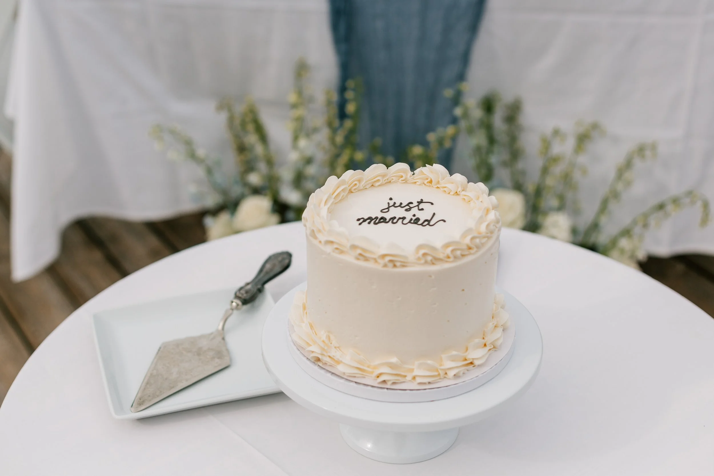 rollins-mansion-summer-wedding-photographer-38.jpg
