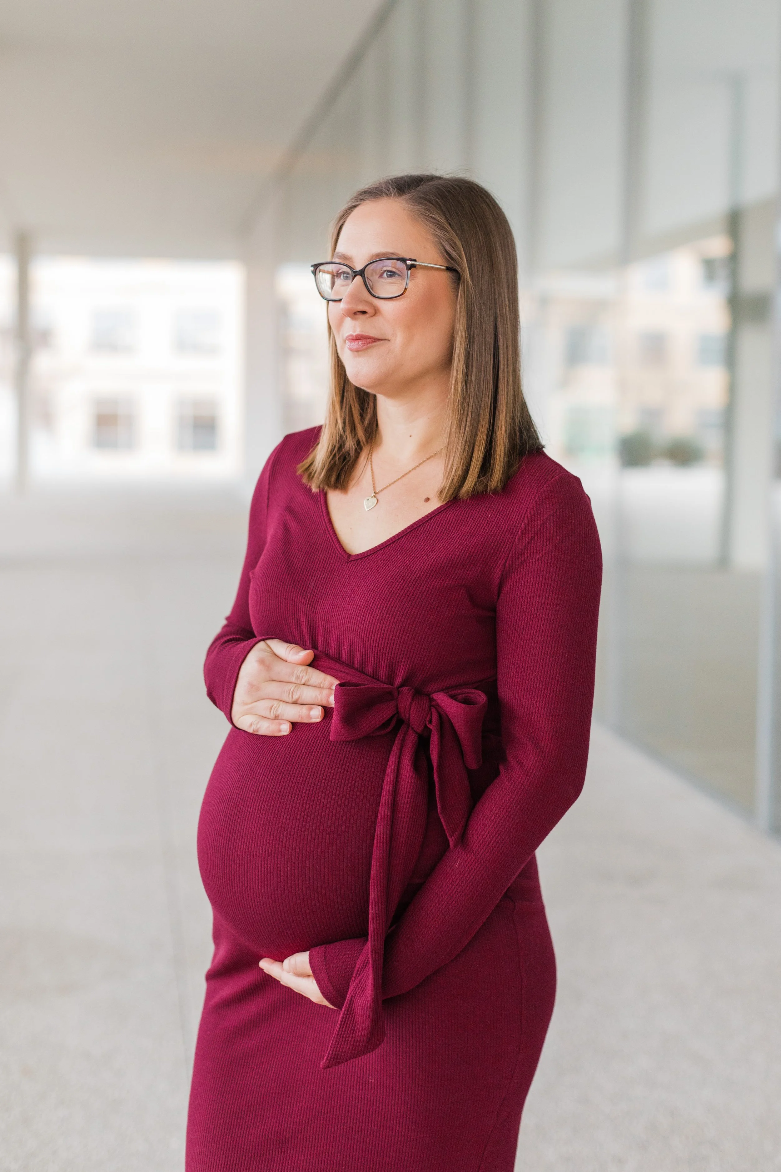 Downtown Des Moines Maternity Photos — Des Moines Wedding Photographer